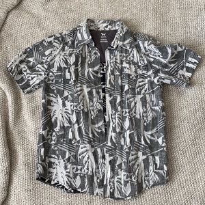 Shaun White button up tee